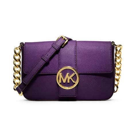 michael kors tasche violett mit bausch|Michael Kors bag.